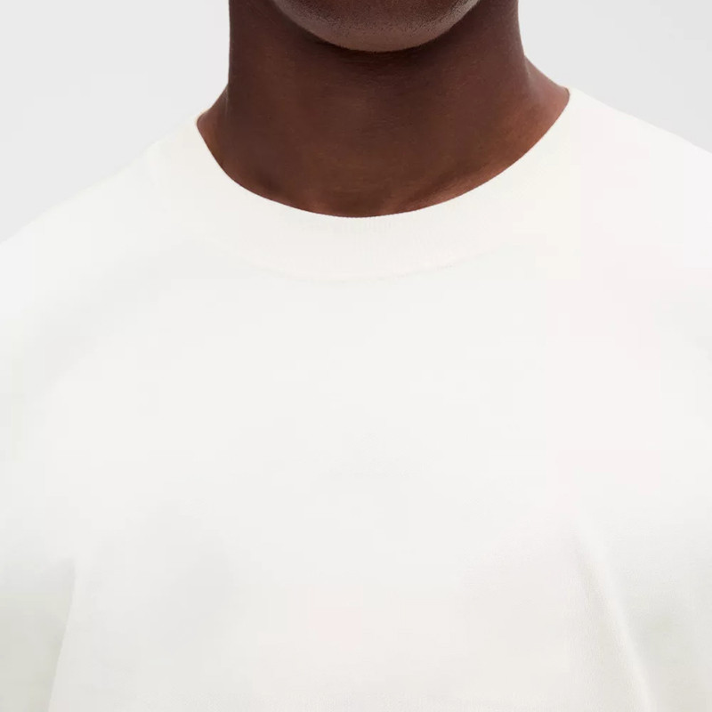 Crew neck rib detail