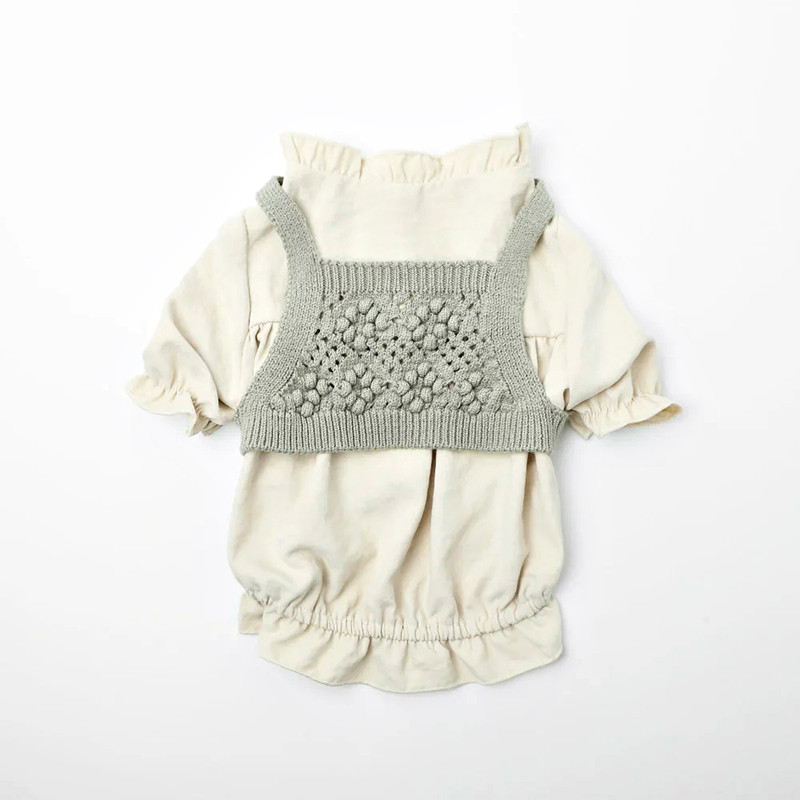 Dog knit camisole ruffle and 3D knit detail