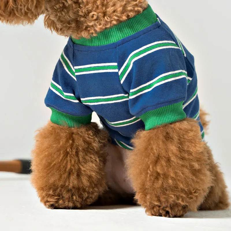 Dog striped pocket t-shirt pocket close-up