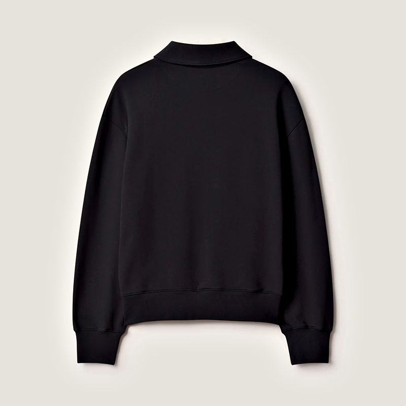 Knit polo collar and half zipper detail