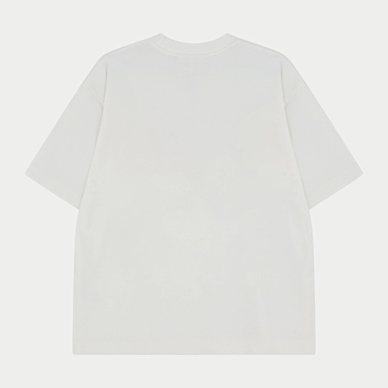 Drop-shoulder seam and relaxed body of the men's T-shirt
