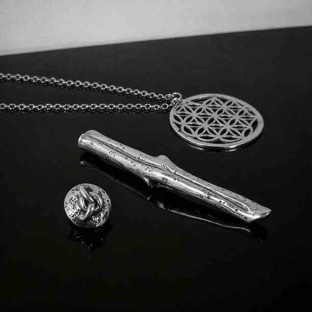 Curated 925 silver jewelry set including a pendant necklace, tie bar and ring for futures collections