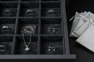 How to Store Silver Jewelry to Prevent Tarnish