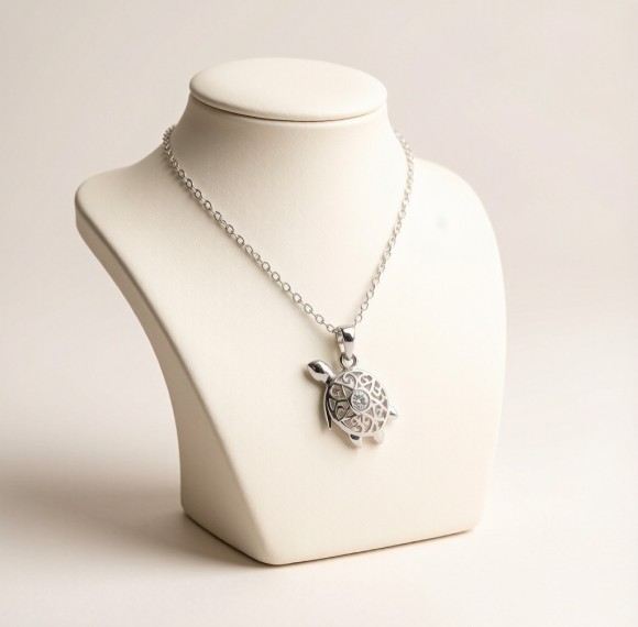 Hawksbill Turtle Pendant Necklaces | for Personalized Gifts | 925 Silver | CZ / Moissanite