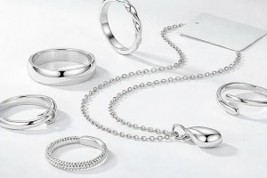 The Beginner's Guide to Private Label Silver Jewelry