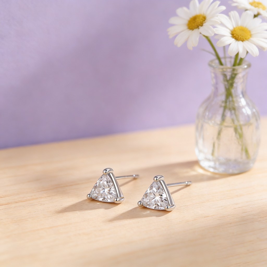 Custom 925 Sterling Silver Trillion Cut Prong Set Stud Earrings for OEM ODM