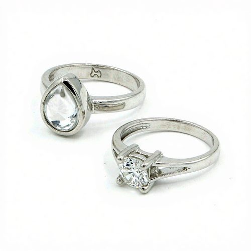 Two 925 silver rings side by side for quality comparison