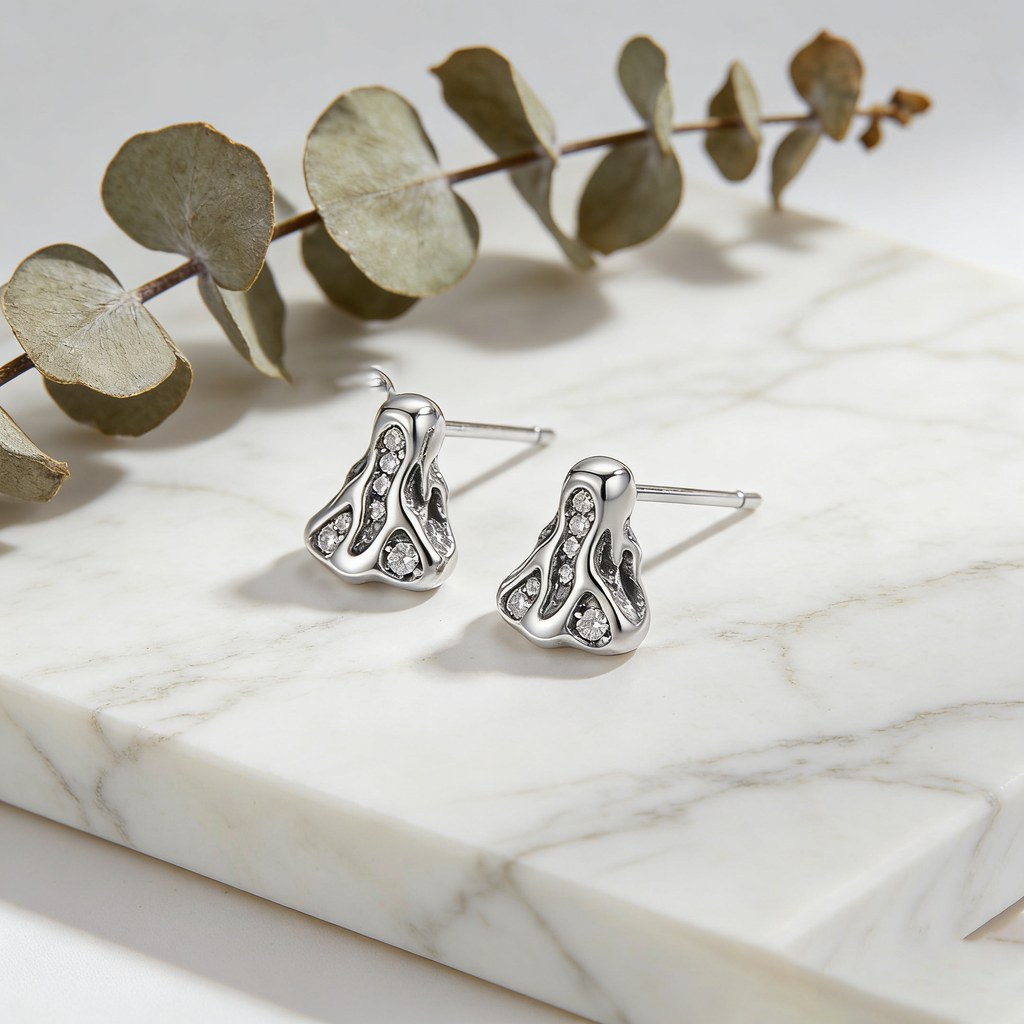 Ripple Fluted Drop Earrings detail view