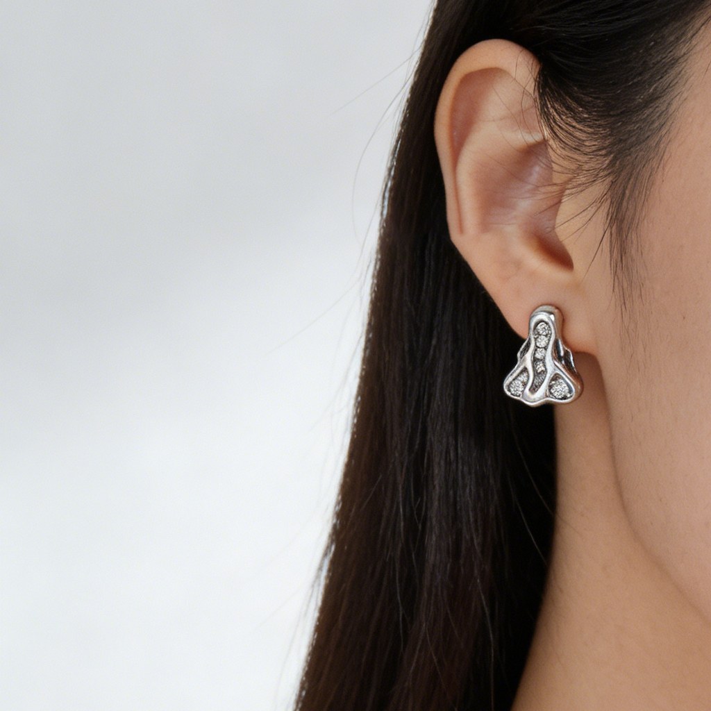 Ripple Fluted Drop Earrings on-model styling