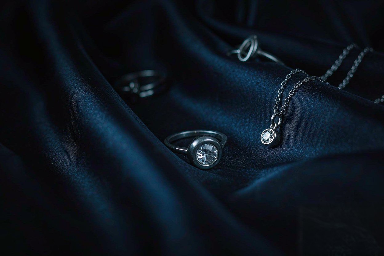 Custom 925 silver CZ & moissanite jewelry marketing materials hub
