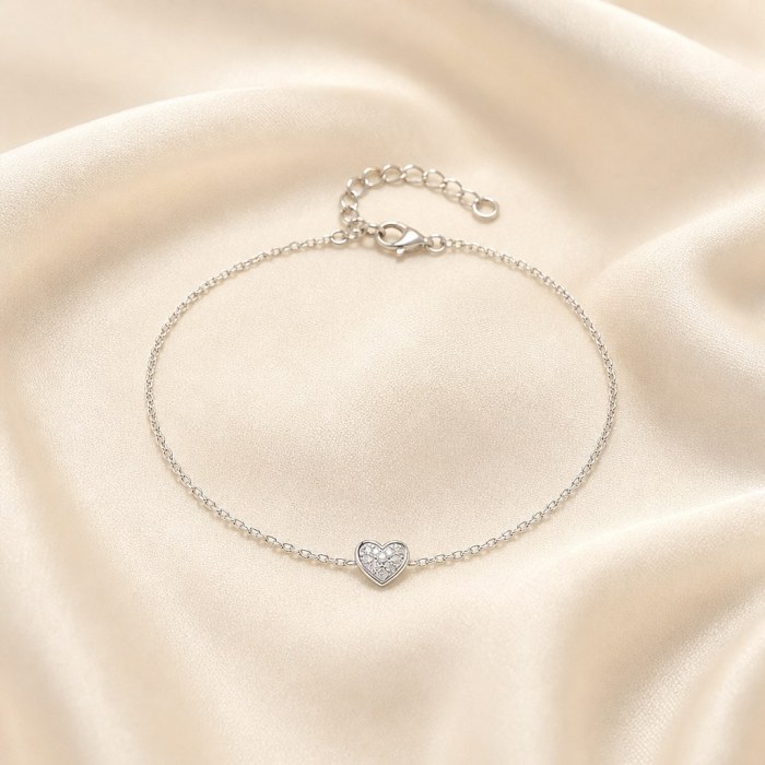 Heart Charm Bracelet | Pave Inline Motif | Anniversary Gifts | 925 Silver | OEM ODM