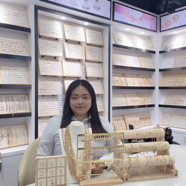Gina Guo — Hengdian Silver sales team