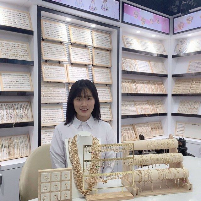 Lydia Tang — Hengdian Silver sales team