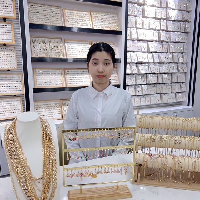 Mariya Ma — Hengdian Silver sales team