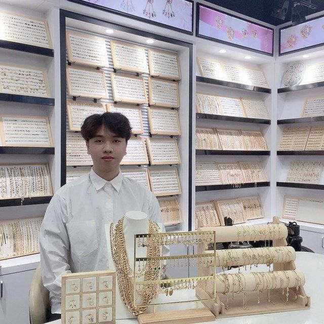 Noki Lin — Hengdian Silver sales team