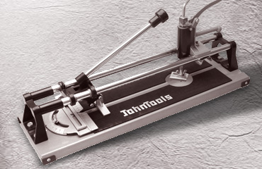 the first manual tile cutter